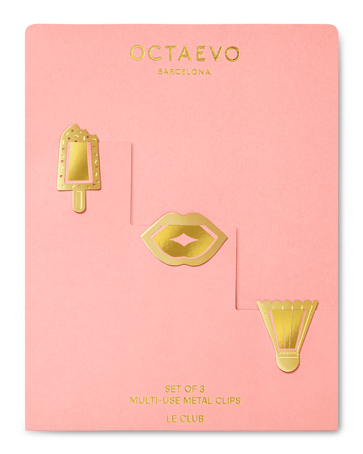 Pink card featuring three Mediterranean charms—OCTAEVO’s Metal Clips Le Club—in popsicle, lips, and shuttlecock shapes.